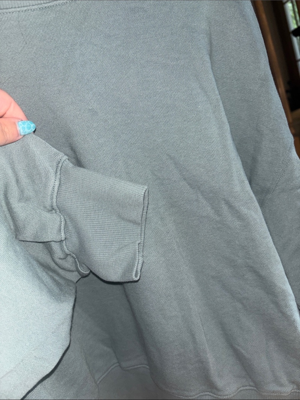 Old Navy Light Sage Green Crewneck Sweatshirt - Picture 3 of 4